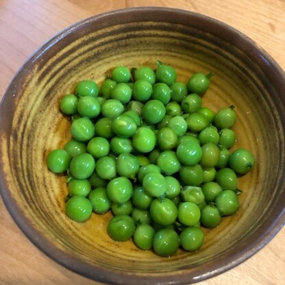 初めて鞘付きを買って茹でてみました！2歳になる息子もパクパク食べて喜んでくれました★